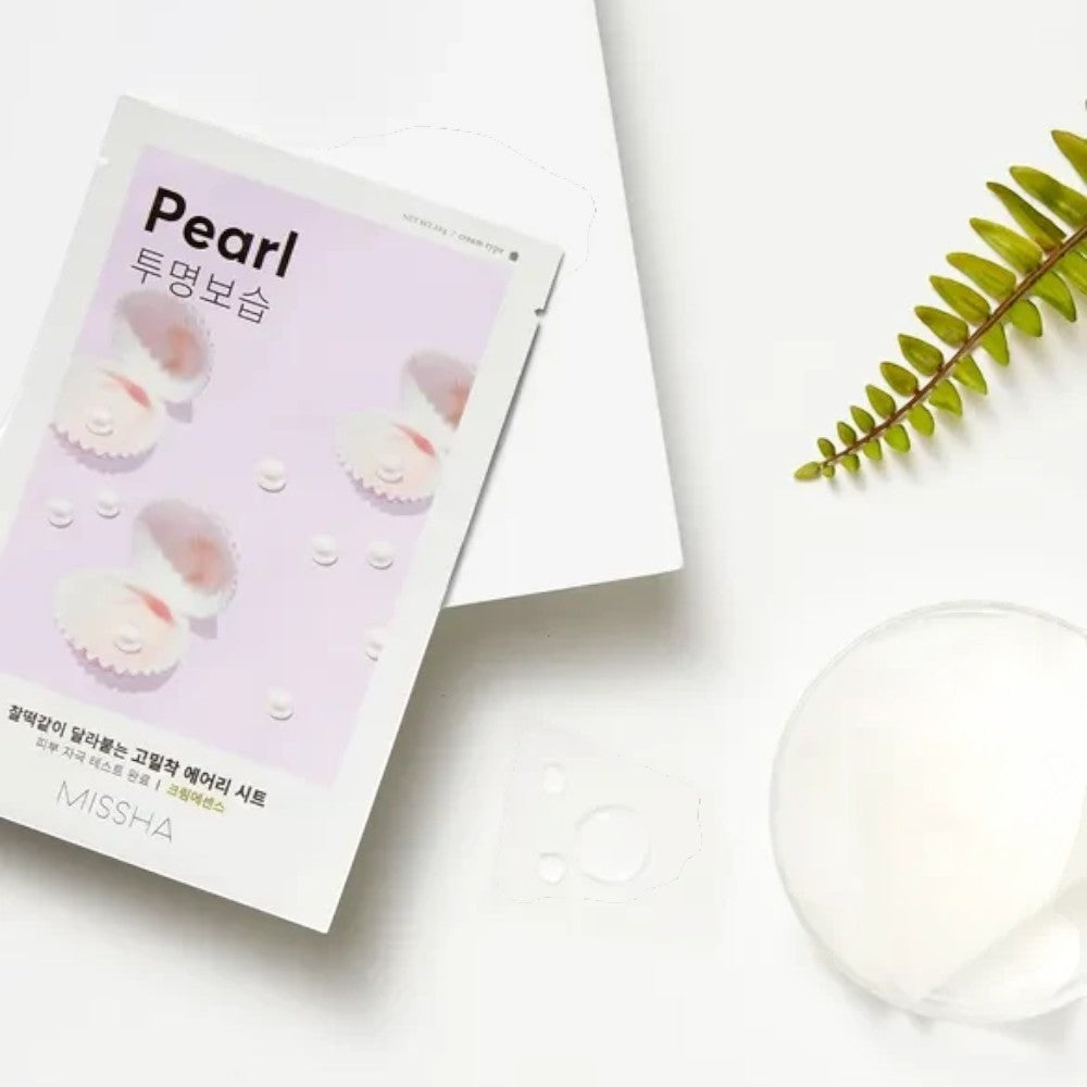 Skin TOGO Missha Airy Fit Sheet Mask Pearl with natural pearl extract for brightening and hydrating tired skin