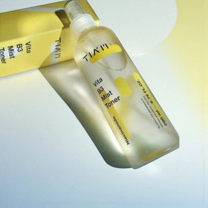 Skin TOGO TIAM Vita B3 Mist Toner in a 200ml spray bottle with yellow packaging, designed for brightening skin.